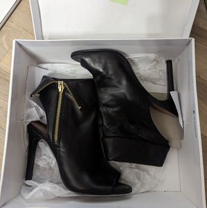 Vince Camuto high heels black size 7